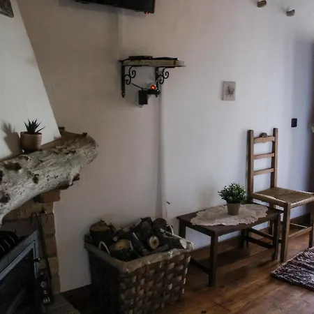 Casas De Pedra - Quinta Da Escola Farmház *