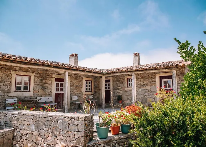 Séjour à la ferme Casas De Pedra - Quinta Da Escola Alvados